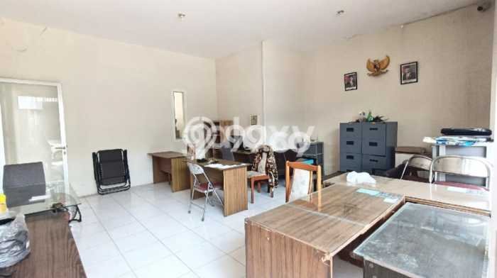 Jual Gudang Kawasan Kebomas, Luas 432m2m², Lokasi Premium Jual Gudang Kawasan Kebomas, Luas 432m2m², Lokasi Premium