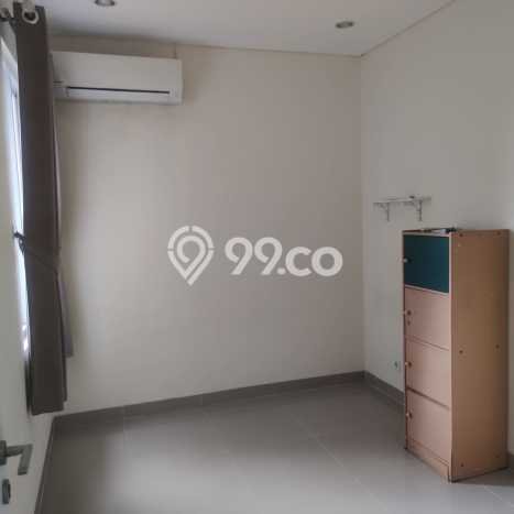 Disewakan! Rumah 2 Kamar Tidur &
2 Kamar Mandi di Cengkareng Barat, Jakarta Barat Disewakan! Rumah 2 Kamar Tidur &
2 Kamar Mandi di Cengkareng Barat, Jakarta Barat