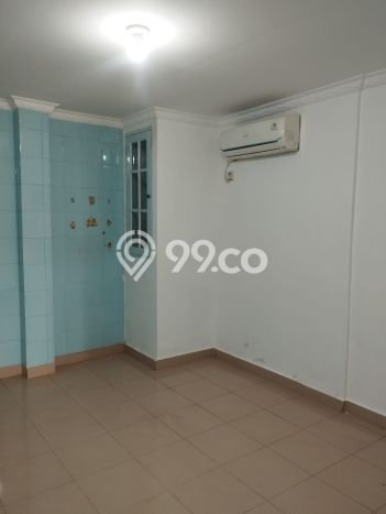 Disewakan! Rumah 3 Kamar Tidur &
3 Kamar Mandi di Cengkareng Barat, Jakarta Barat Disewakan! Rumah 3 Kamar Tidur &
3 Kamar Mandi di Cengkareng Barat, Jakarta Barat