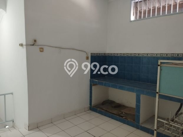 Disewakan! Rumah 3 Kamar Tidur &
3 Kamar Mandi di Cengkareng Barat, Jakarta Barat Disewakan! Rumah 3 Kamar Tidur &
3 Kamar Mandi di Cengkareng Barat, Jakarta Barat