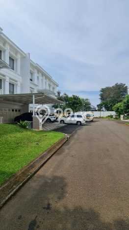 Rumah Siap Pakai di Gading Serpong, Tangerang, LT 595m² LB 500m² Rumah Siap Pakai di Gading Serpong, Tangerang, LT 595m² LB 500m²