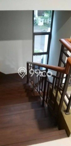 Rumah Minimalis 4 Kamar Terawat di Kompleks Perumahan BSD City, Tangerang Rumah Minimalis 4 Kamar Terawat di Kompleks Perumahan BSD City, Tangerang