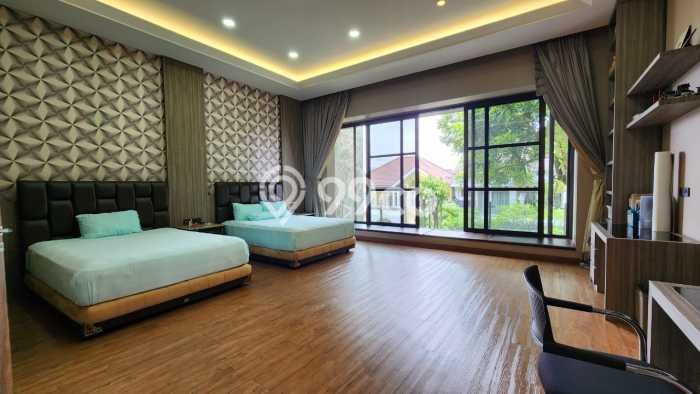 Jual Rumah Mewah Megah Dengan View Cantik di Alam Sutera, Tangerang Jual Rumah Mewah Megah Dengan View Cantik di Alam Sutera, Tangerang
