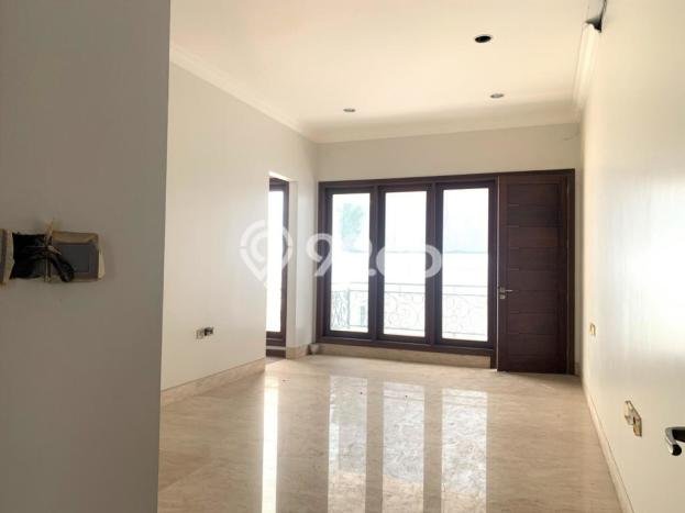 Hunian Elit LB 471m2 Siap Pakai Desain Elegan di Gading Serpong, Tangerang Hunian Elit LB 471m2 Siap Pakai Desain Elegan di Gading Serpong, Tangerang