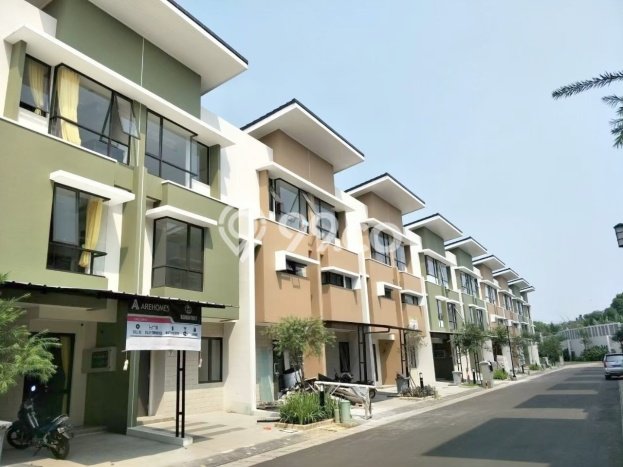 Rumah Modern 8 Kamar LT 70m2 di Gading Serpong Rumah Modern 8 Kamar LT 70m2 di Gading Serpong