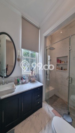 Rumah Elit Modern Tanpa Renovasi di BSD De Park Tangerang Rumah Elit Modern Tanpa Renovasi di BSD De Park Tangerang