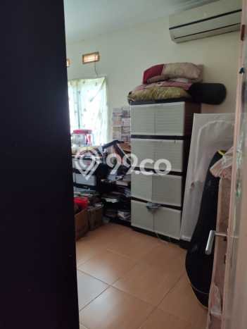 Dijual Hunian Rumah Nyaman 4 Kamar di Graha Raya Bintaro, Tangerang Selatan Dijual Hunian Rumah Nyaman 4 Kamar di Graha Raya Bintaro, Tangerang Selatan