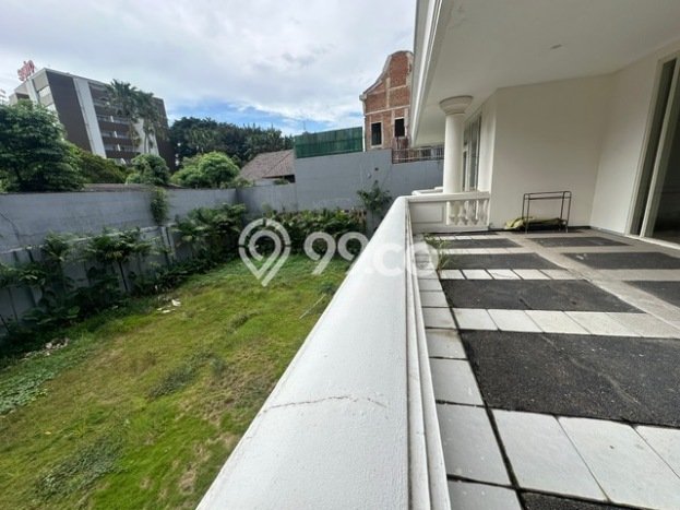 Rumah Elit Modern Siap Huni di Pondok Indah Jakarta Selatan Rumah Elit Modern Siap Huni di Pondok Indah Jakarta Selatan