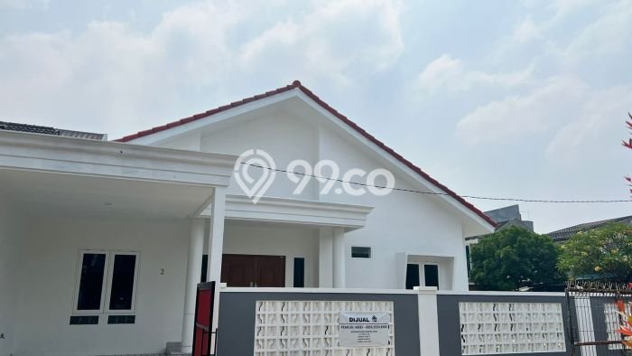 For Sale! Luxury House LT 271m2 Desain Modern di Taman Royal For Sale! Luxury House LT 271m2 Desain Modern di Taman Royal
