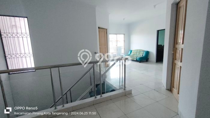 For Sale! Luxury House LT 200m2 Desain Modern di Modernland For Sale! Luxury House LT 200m2 Desain Modern di Modernland