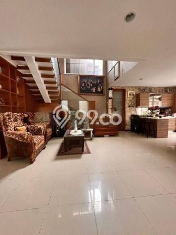 Ready to Use! Luxury House LT 336m2 Desain Modern di Cipete Ready to Use! Luxury House LT 336m2 Desain Modern di Cipete