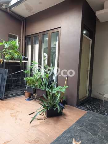Hunian Mewah Siap Huni LT 400m2 di Cipondoh, Tangerang Hunian Mewah Siap Huni LT 400m2 di Cipondoh, Tangerang