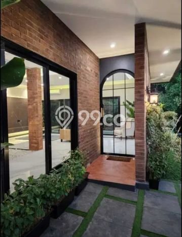 Rumah Elit Modern Tanpa Renovasi di BSD Foresta Tangerang Rumah Elit Modern Tanpa Renovasi di BSD Foresta Tangerang