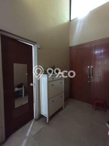 Hunian Mewah Siap Huni LT 400m2 di Cipondoh, Tangerang Hunian Mewah Siap Huni LT 400m2 di Cipondoh, Tangerang