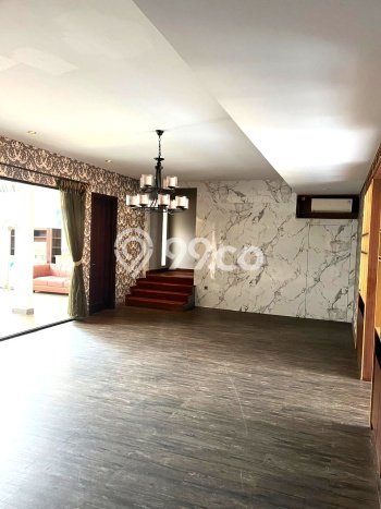 Ready to Use! Luxury House LT 451m2 Desain Elegan di Modernland Ready to Use! Luxury House LT 451m2 Desain Elegan di Modernland