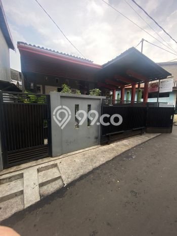 Jual Rumah Strategis Bagus Punya 4 KT di Kebayoran Lama Jakarta Selatan SHM Jual Rumah Strategis Bagus Punya 4 KT di Kebayoran Lama Jakarta Selatan SHM