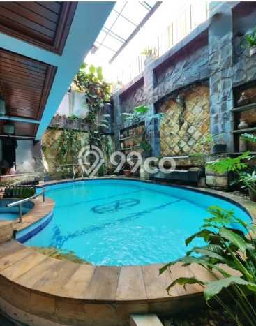 Ready to Use! Luxury House LT 401m2 Desain Elegan di Senopati Ready to Use! Luxury House LT 401m2 Desain Elegan di Senopati