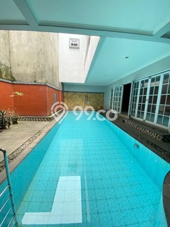 Rumah Terawat di Senopati, Jakarta Selatan, LT 330m² Bangunan 400m² DIJUAL CEPAT! Rumah Terawat di Senopati, Jakarta Selatan, LT 330m² Bangunan 400m² DIJUAL CEPAT!