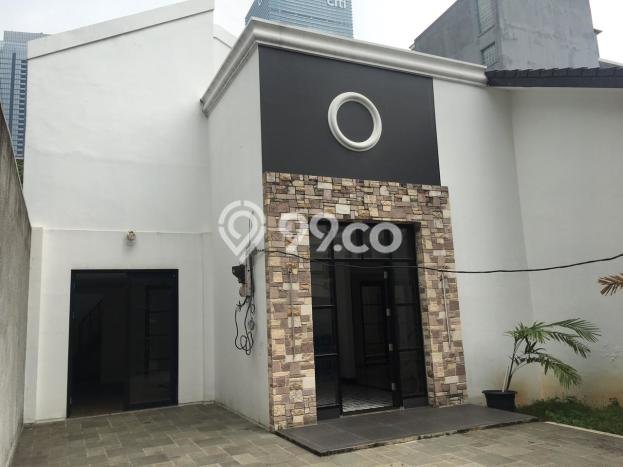 HOT LISTING! Rumah Siap Huni lokasi Kebayoran Baru, Jakarta Selatan, Luas 366m² Bangunan 371m² HOT LISTING! Rumah Siap Huni lokasi Kebayoran Baru, Jakarta Selatan, Luas 366m² Bangunan 371m²
