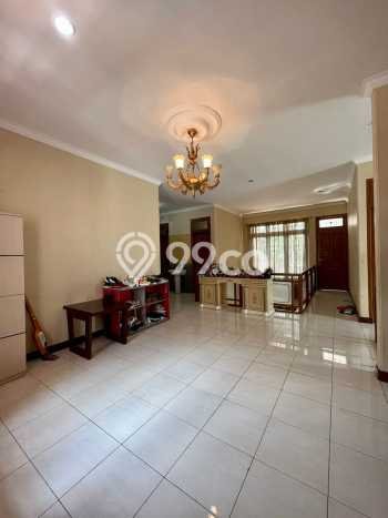 Rumah Mewah Dijual LT 285m2 di Senopati, Jakarta Selatan Rumah Mewah Dijual LT 285m2 di Senopati, Jakarta Selatan