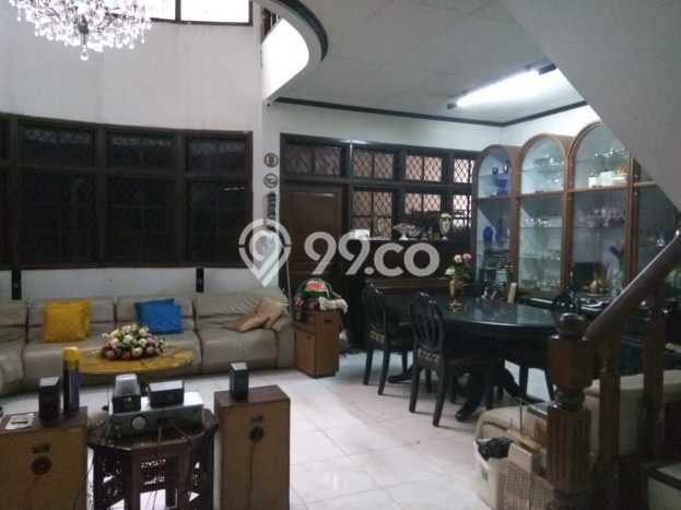 Rumah Bagus di Kebayoran Baru, Jakarta Selatan, Luas Tanah 331m², LB 300m² Rumah Bagus di Kebayoran Baru, Jakarta Selatan, Luas Tanah 331m², LB 300m²