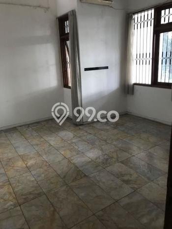 Rumah Elit Modern Tanpa Renovasi di Senopati Jakarta Selatan Rumah Elit Modern Tanpa Renovasi di Senopati Jakarta Selatan