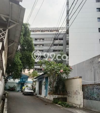 HARGA SPECIAL! Rumah Asri lokasi Setiabudi, LT 230m² LB 350m² HARGA SPECIAL! Rumah Asri lokasi Setiabudi, LT 230m² LB 350m²