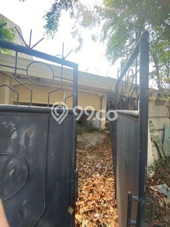 Rumah Elit Modern Tanpa Renovasi di Warung Buncit Jakarta Selatan Rumah Elit Modern Tanpa Renovasi di Warung Buncit Jakarta Selatan