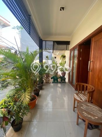 Siap Huni Rumah Mewah 3 Kamar di Kebayoran Lama Dekat ke Mana Saja Siap Huni Rumah Mewah 3 Kamar di Kebayoran Lama Dekat ke Mana Saja