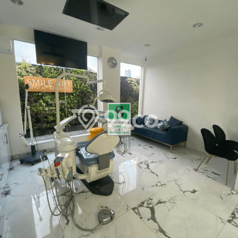 Unit Komersial Dijual di Jakarta Selatan LT 371m2 & LB 1000m2 Unit Komersial Dijual di Jakarta Selatan LT 371m2 & LB 1000m2