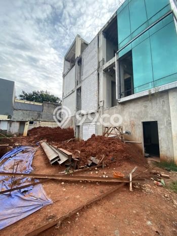 Kantor Strategis di Ragunan, Luas 2000m², Lokasi Komersial, Ramai Kantor Strategis di Ragunan, Luas 2000m², Lokasi Komersial, Ramai