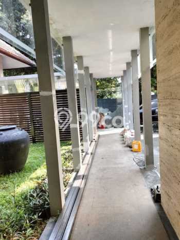 Hunian Elit LB 1000m2 Siap Pakai Desain Elegan di Senopati, Jakarta Selatan Hunian Elit LB 1000m2 Siap Pakai Desain Elegan di Senopati, Jakarta Selatan