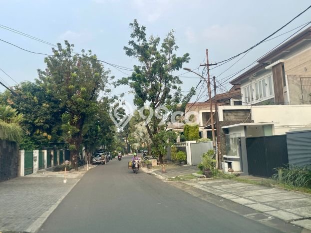 Hunian Mewah LB 350m2 Siap Huni Desain Elegan di Senopati, Jakarta Selatan Hunian Mewah LB 350m2 Siap Huni Desain Elegan di Senopati, Jakarta Selatan