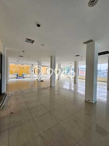 Unit Kantor Dijual di Matraman Jakarta Timur 1600m2 Unit Kantor Dijual di Matraman Jakarta Timur 1600m2