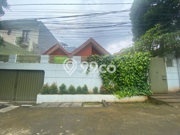 Siap Huni Rumah Mewah 3 Kamar di Kebayoran Baru Dekat ke Mana Saja Siap Huni Rumah Mewah 3 Kamar di Kebayoran Baru Dekat ke Mana Saja
