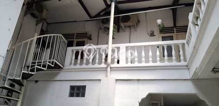 Kost Dijual Lokasi Pasar Minggu, Jakarta Selatan, 19 KT, 10 KM, 800m2 Kost Dijual Lokasi Pasar Minggu, Jakarta Selatan, 19 KT, 10 KM, 800m2