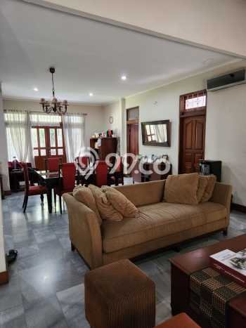 Hunian Mewah LB 455m2 Siap Huni Desain Elegan di Senopati, Jakarta Selatan Hunian Mewah LB 455m2 Siap Huni Desain Elegan di Senopati, Jakarta Selatan