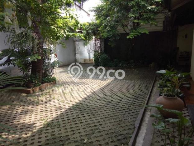 Dijual Rumah Luas Elegan Dengan View Eksklusif di Pondok Labu, Jakarta Selatan Dijual Rumah Luas Elegan Dengan View Eksklusif di Pondok Labu, Jakarta Selatan