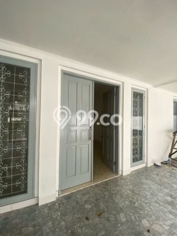 PREMIUM LIVING! Rumah di Senopati, 3 KT, Area Berkembang, Luas 320m² LB 250m² PREMIUM LIVING! Rumah di Senopati, 3 KT, Area Berkembang, Luas 320m² LB 250m²