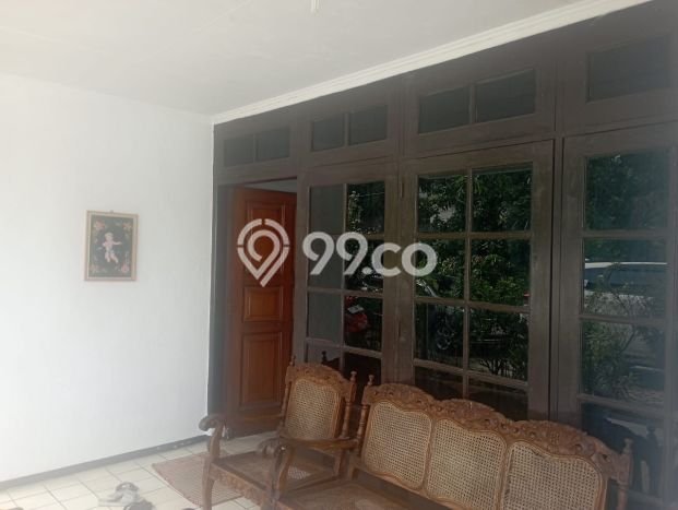 Rumah Mewah LB 400m2 Siap Pakai Desain Elegan di Petukangan, Jakarta Selatan Rumah Mewah LB 400m2 Siap Pakai Desain Elegan di Petukangan, Jakarta Selatan