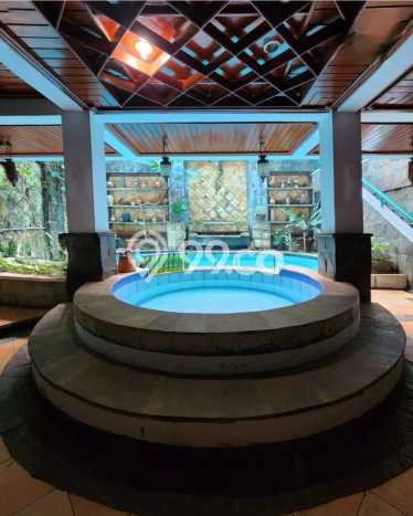 Ready to Use! Luxury House LT 401m2 Desain Elegan di Senopati Ready to Use! Luxury House LT 401m2 Desain Elegan di Senopati