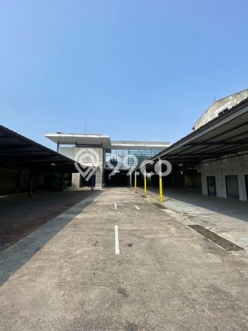 Tanah Kawasan Kebayoran Lama, Luas 5400m2m², Akses Jalan Utama Tanah Kawasan Kebayoran Lama, Luas 5400m2m², Akses Jalan Utama