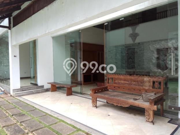 Rumah Mewah LB 484m2 Siap Huni Desain Elegan di Pondok Indah, Jakarta Selatan Rumah Mewah LB 484m2 Siap Huni Desain Elegan di Pondok Indah, Jakarta Selatan
