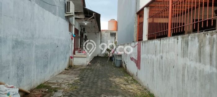 Unit Kost Dijual di Jurangmangu dengan 3 Kamar Kawasan Ramai Unit Kost Dijual di Jurangmangu dengan 3 Kamar Kawasan Ramai