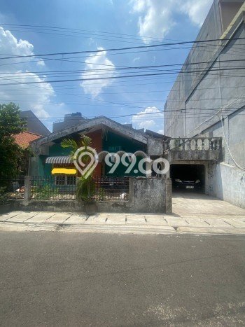 Tanah Strategis Dijual di Kebayoran Lama Jakarta Selatan 212m2 Tanah Strategis Dijual di Kebayoran Lama Jakarta Selatan 212m2