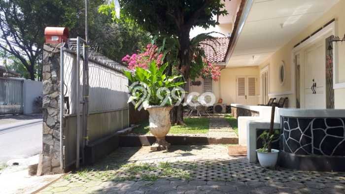 Dijual Rumah Premium dengan Fasilitas Sekitar Komplit di Cilandak, Jakarta Selatan Dijual Rumah Premium dengan Fasilitas Sekitar Komplit di Cilandak, Jakarta Selatan