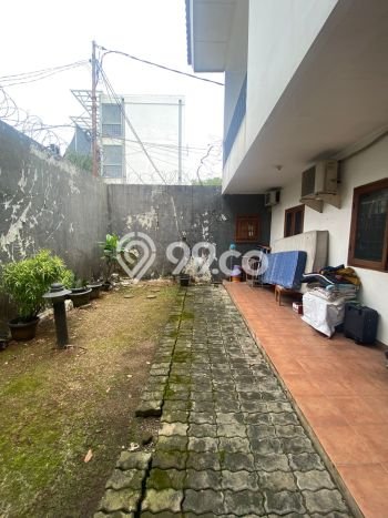 Hunian Elit LB 230m2 Siap Huni Desain Elegan di Lebak Bulus, Jakarta Selatan Hunian Elit LB 230m2 Siap Huni Desain Elegan di Lebak Bulus, Jakarta Selatan