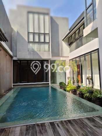 Ready to Use! Luxury House LT 863m2 Desain Modern di Radio Dalam Ready to Use! Luxury House LT 863m2 Desain Modern di Radio Dalam