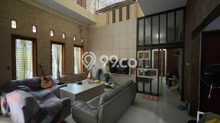 Hunian Mewah LB 300m2 Siap Pakai Desain Elegan di Bekasi, Bekasi Hunian Mewah LB 300m2 Siap Pakai Desain Elegan di Bekasi, Bekasi