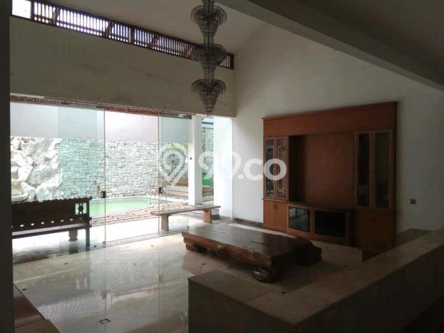 Rumah Mewah LB 484m2 Siap Huni Desain Elegan di Pondok Indah, Jakarta Selatan Rumah Mewah LB 484m2 Siap Huni Desain Elegan di Pondok Indah, Jakarta Selatan